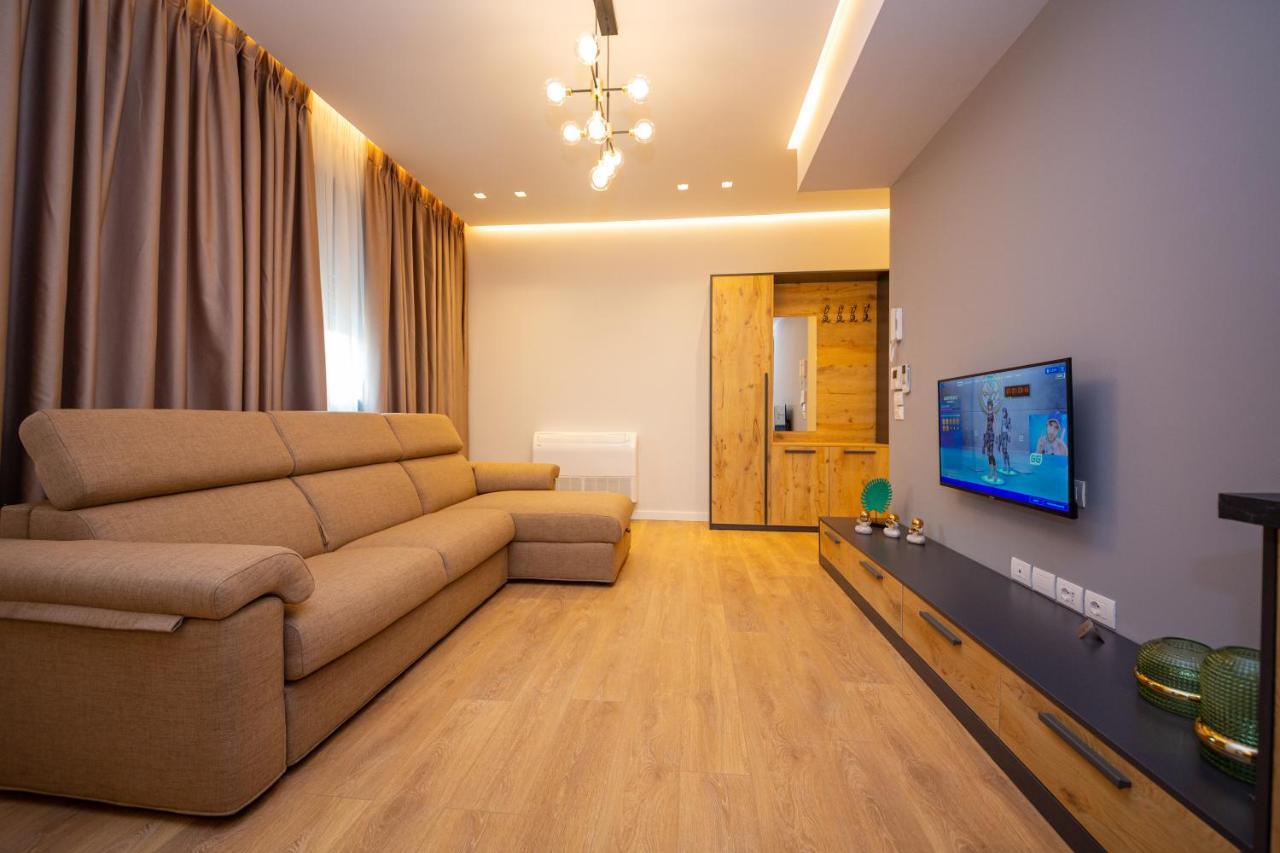 Central Chic Apartments ติรานา ภายนอก รูปภาพ