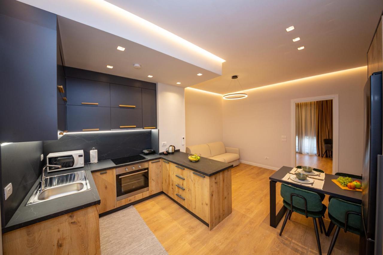 Central Chic Apartments ติรานา ภายนอก รูปภาพ